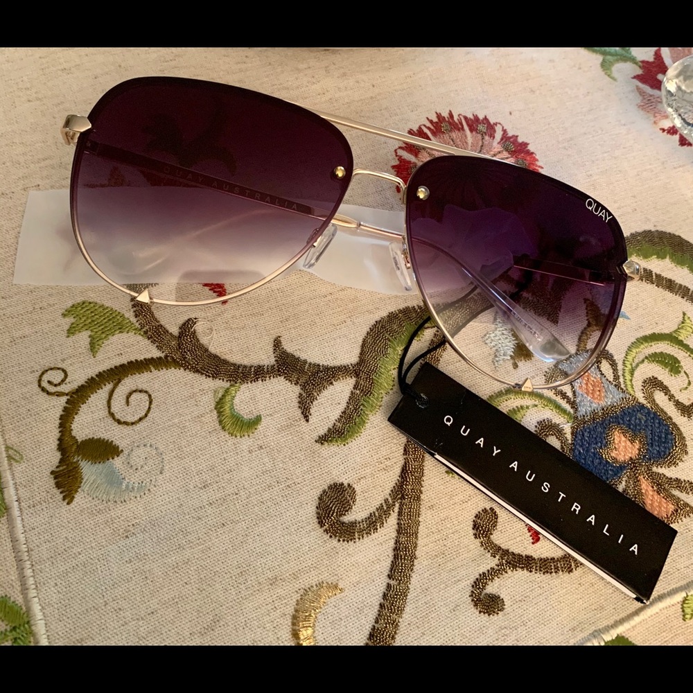 QUAY High Key Rimless Oversized NWT